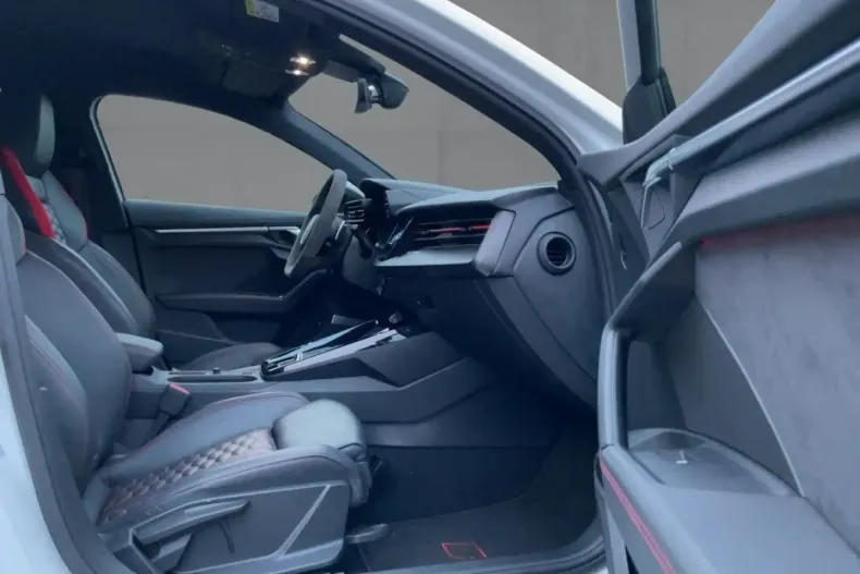 Audi RS3 din 2023 cu 75.338 km - oferta AUD195708 - foto 11