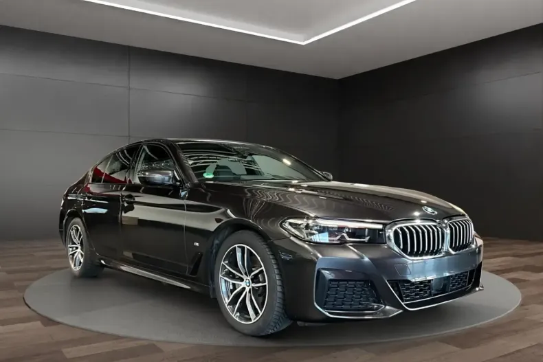 BMW 520 (Seria 5) din 2023 cu 38.399 km - oferta BMW195716 - foto 1