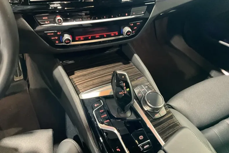 BMW 520 (Seria 5) din 2023 cu 38.399 km - oferta BMW195716 - foto 13