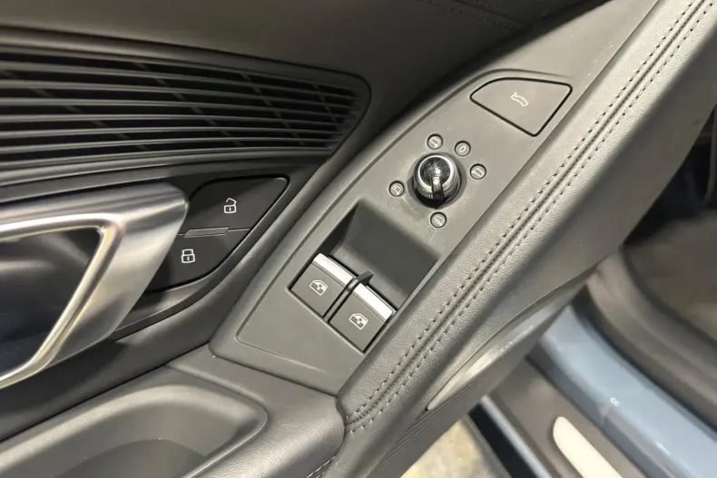 Audi R8 din 2022 cu 8.424 km - oferta AUD195722 - foto 12