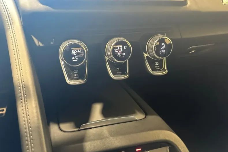 Audi R8 din 2022 cu 8.424 km - oferta AUD195722 - foto 16