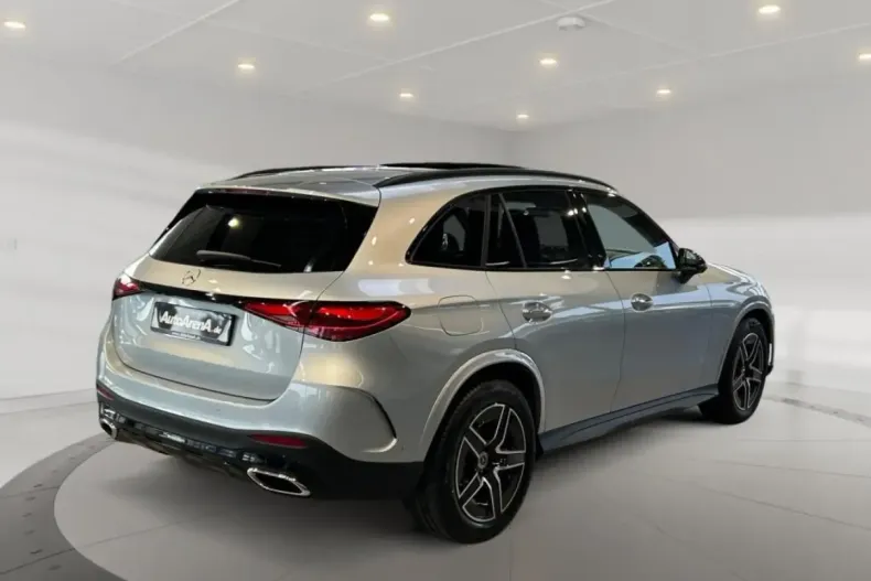 Mercedes-Benz GLC 300 (Clasa GLC) din 2024 cu 11.090 km - oferta MER195725 - foto 2