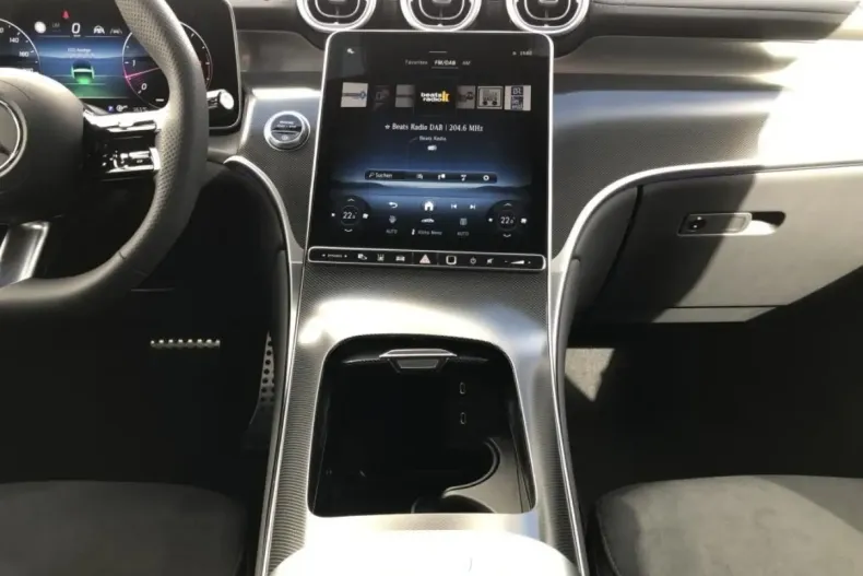 Mercedes-Benz GLC 450 (Clasa GLC) din 2024 cu 45.566 km - oferta MER195732 - foto 14