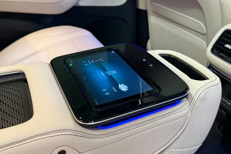 Mercedes-Benz GLS 400 (Clasa GLS) din 2023 cu 10.000 km - oferta MER195734 - foto 24