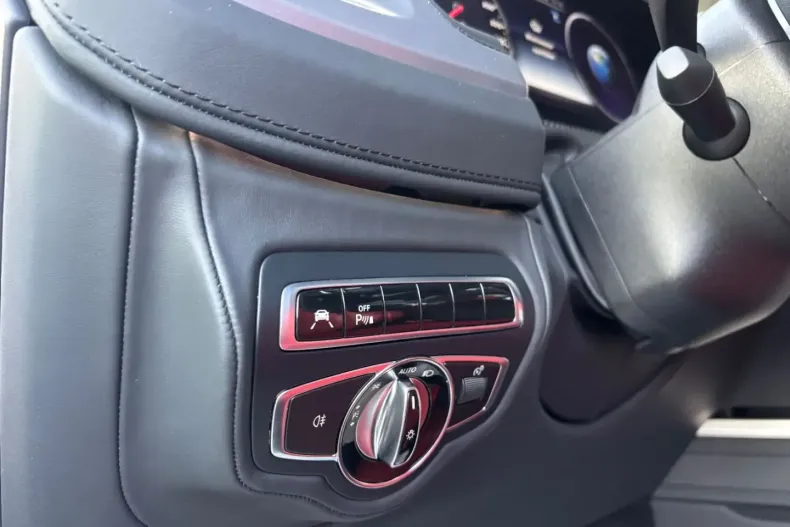 Mercedes-Benz G 63 AMG (Clasa G) din 2023 cu 29.898 km - oferta MER195738 - foto 22