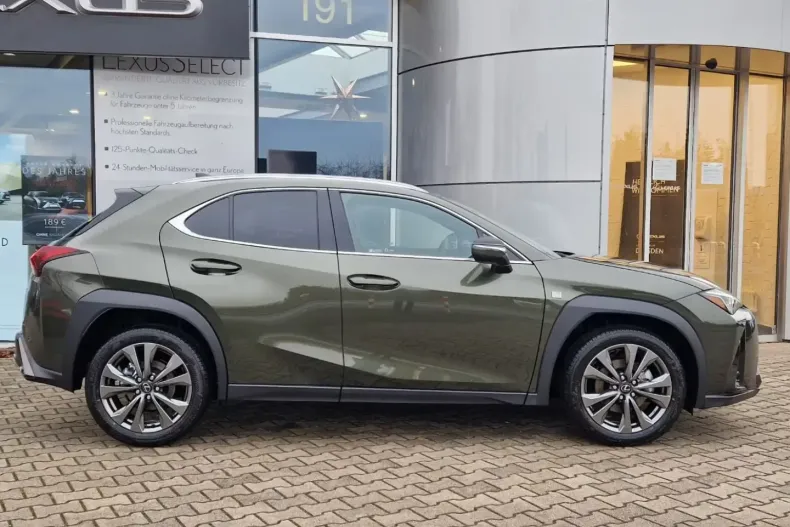 Lexus UX din 2026 cu 30 km - oferta LEX195741 - foto 3