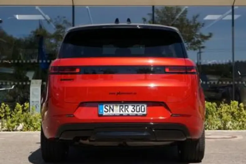 Land Rover Range Rover Sport din 2024 cu 14.900 km - oferta LAN195742 - foto 3