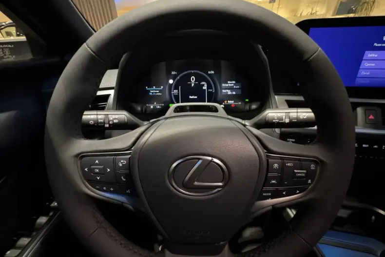 Lexus UX din 2026 cu 10 km - oferta LEX195749 - foto 12
