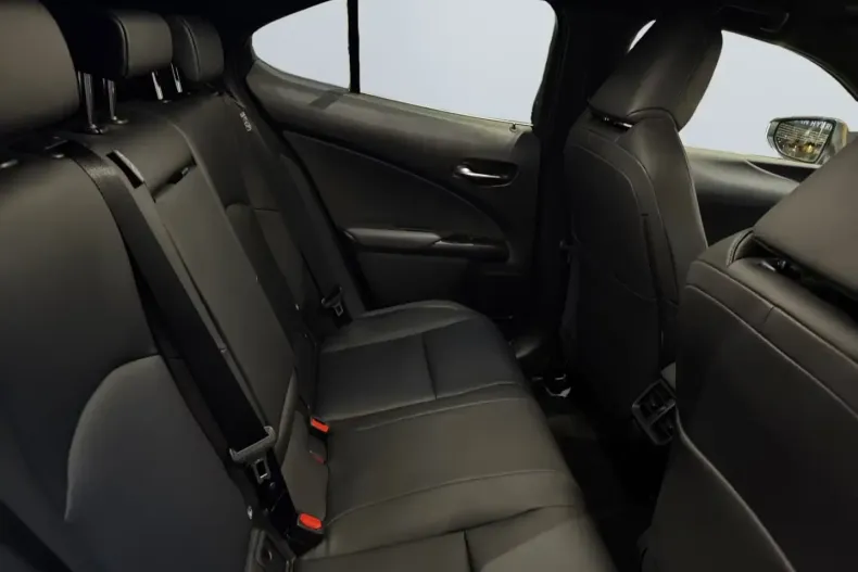 Lexus UX din 2026 cu 10 km - oferta LEX195749 - foto 15