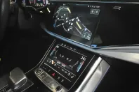 Audi Q8 din 2022 cu 69.950 km - oferta AUD195754 - foto 6