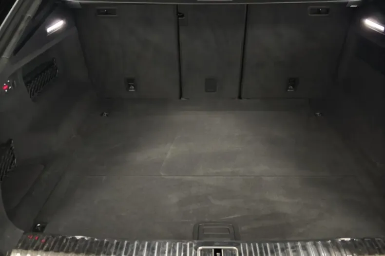 Audi Q8 din 2023 cu 58.900 km - oferta AUD195758 - foto 19