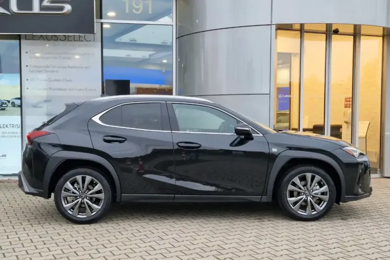Lexus UX din 2025 cu 20 km - oferta LEX195760 - foto 3