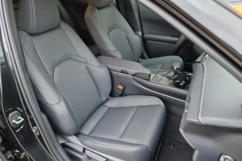 Lexus UX din 2025 cu 20 km - oferta LEX195760 - foto 10