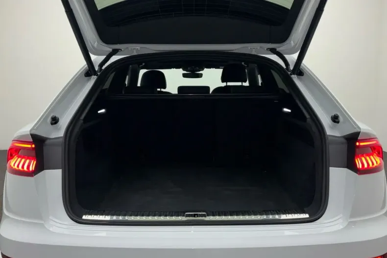 Audi Q8 din 2023 cu 46.485 km - oferta AUD195761 - foto 13