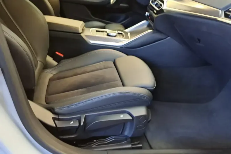 BMW i4 (Seria 4) din 2023 cu 43.146 km - oferta BMW195763 - foto 12