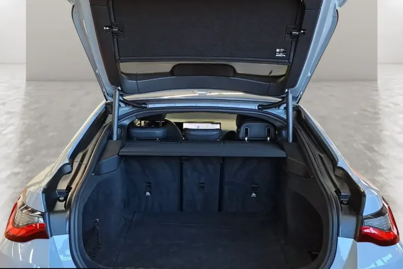 BMW i4 (Seria 4) din 2023 cu 43.146 km - oferta BMW195763 - foto 15