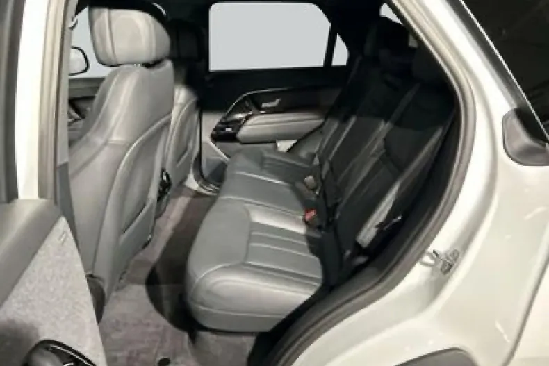 Land Rover Range Rover Sport din 2024 cu 17.947 km - oferta LAN195764 - foto 11