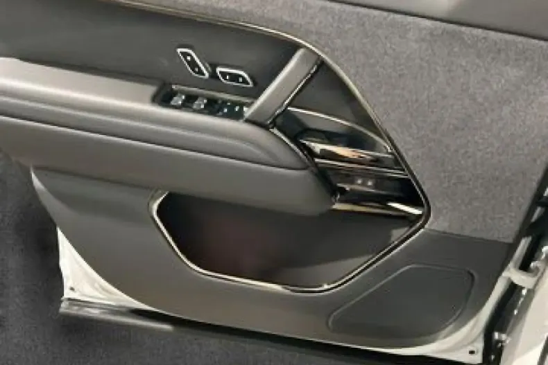 Land Rover Range Rover Sport din 2024 cu 17.947 km - oferta LAN195764 - foto 13