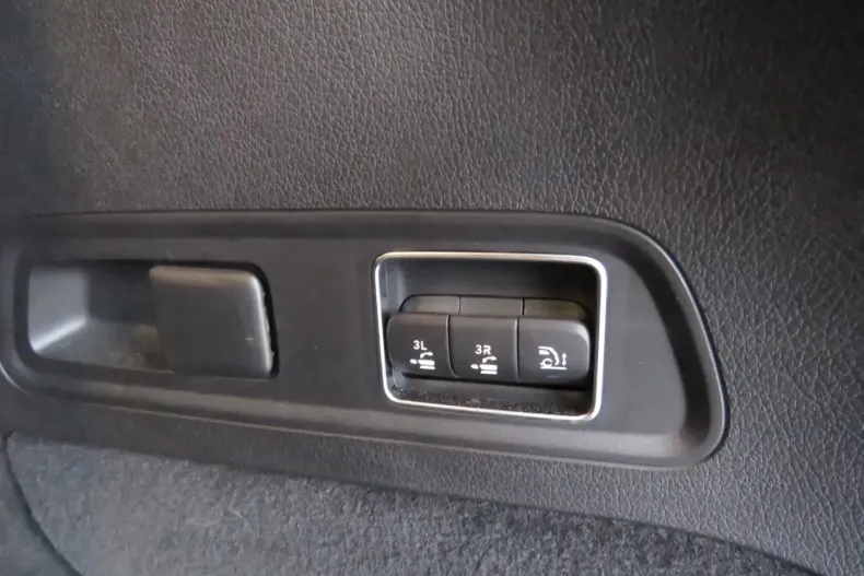 Mercedes-Benz GLS 580 (Clasa GLS) din 2023 cu 40.500 km - oferta MER195766 - foto 25