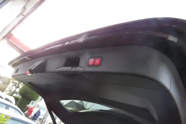 Mercedes-Benz GLS 580 (Clasa GLS) din 2023 cu 40.500 km - oferta MER195766 - foto 26