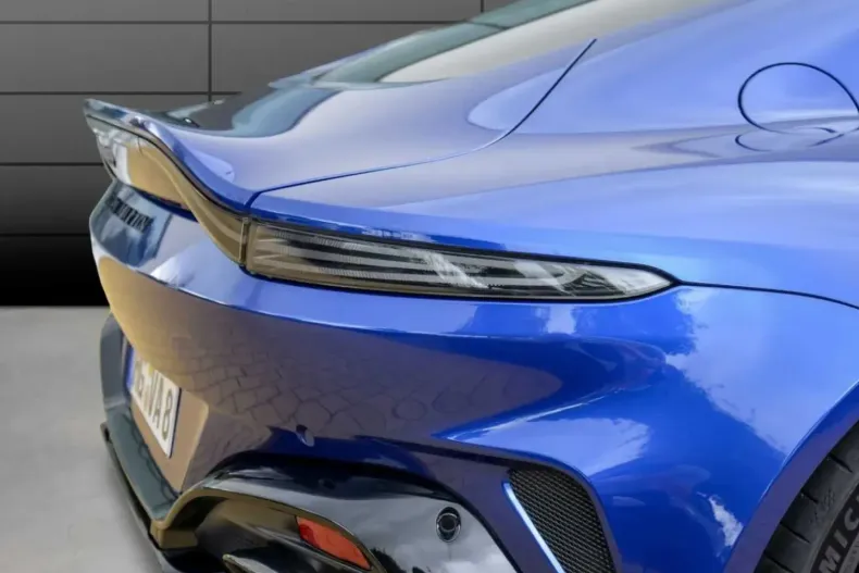 Aston Martin V8 Vantage din 2024 cu 10.499 km - oferta AST195770 - foto 5