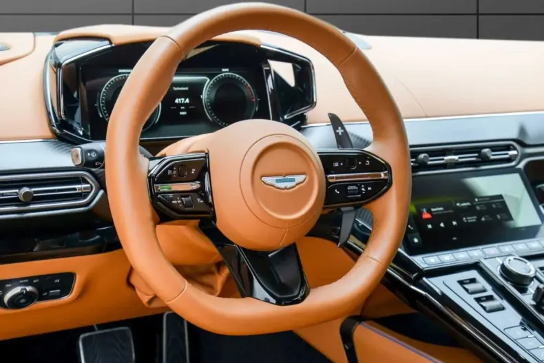 Aston Martin V8 Vantage din 2024 cu 10.499 km - oferta AST195770 - foto 14