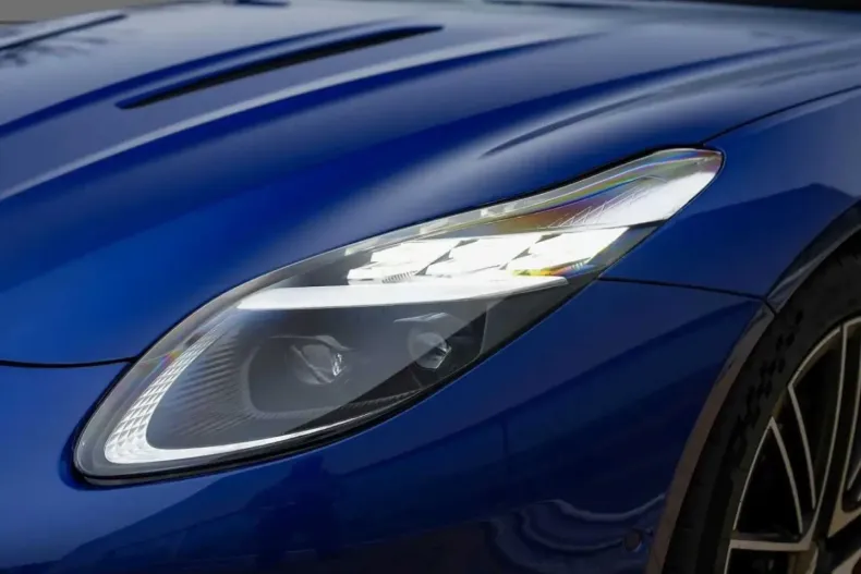 Aston Martin DB12 din 2024 cu 10.990 km - oferta AST195771 - foto 5