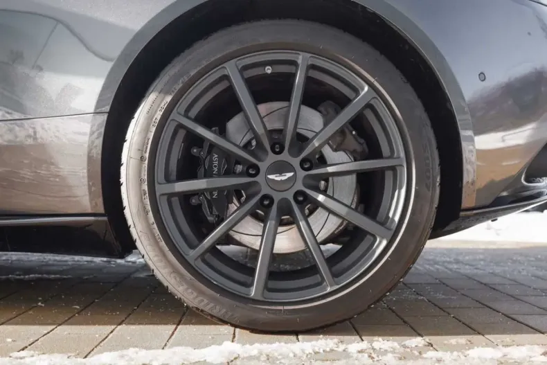 Aston Martin DB11 din 2022 cu 18.641 km - oferta AST195772 - foto 10