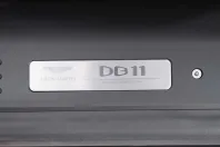 Aston Martin DB11 din 2022 cu 18.641 km - oferta AST195772 - foto 32