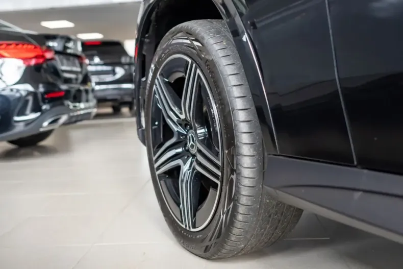 Mercedes-Benz GLC 300 (Clasa GLC) din 2025 cu 18.867 km - oferta MER195773 - foto 22