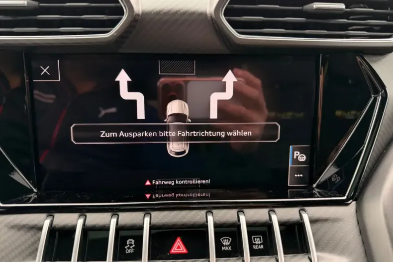 Lamborghini Urus din 2022 cu 44.800 km - oferta LAM195784 - foto 35