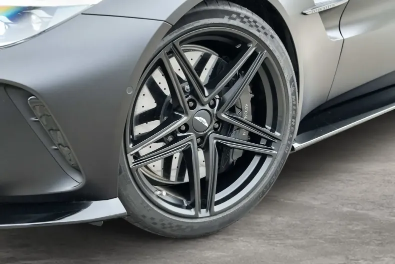Aston Martin V8 Vantage din 2024 cu 10.000 km - oferta AST195787 - foto 11