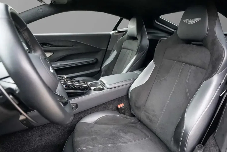 Aston Martin V8 Vantage din 2024 cu 10.000 km - oferta AST195787 - foto 19