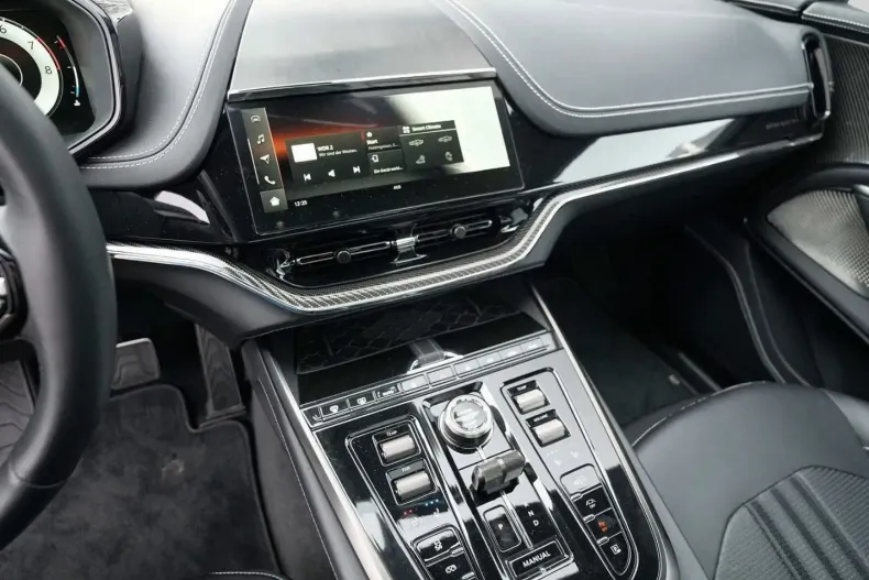 Aston Martin DBX din 2025 cu 20.000 km - oferta AST195788 - foto 24