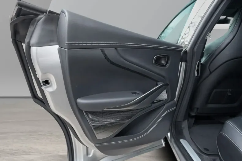 Aston Martin DBX din 2025 cu 20.000 km - oferta AST195788 - foto 28