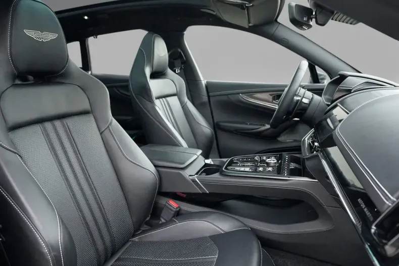 Aston Martin DBX din 2025 cu 20.000 km - oferta AST195788 - foto 40