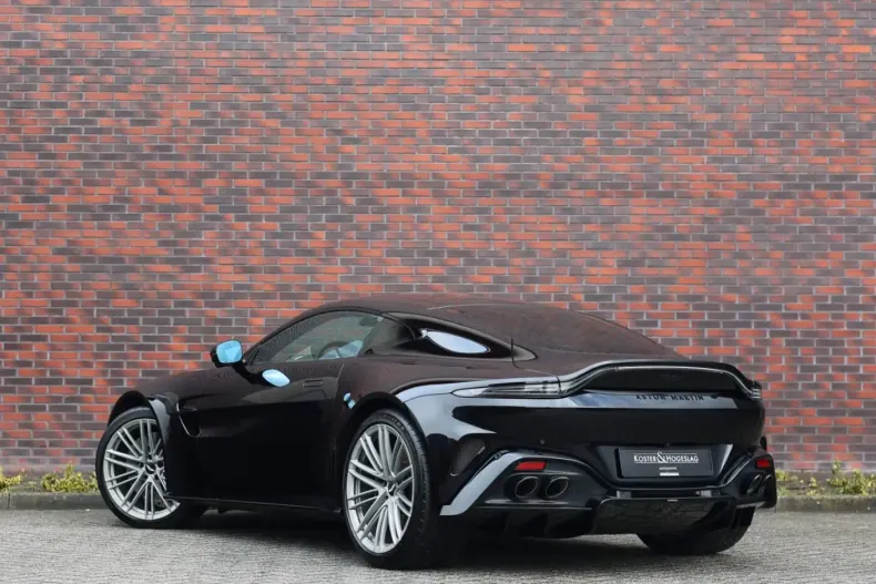 Aston Martin V8 Vantage din 2025 cu 17.076 km - oferta AST195792 - foto 2