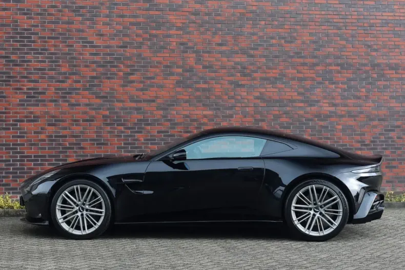 Aston Martin V8 Vantage din 2025 cu 17.076 km - oferta AST195792 - foto 5