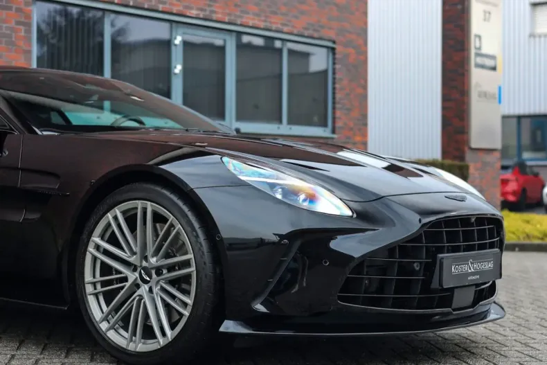 Aston Martin V8 Vantage din 2025 cu 17.076 km - oferta AST195792 - foto 12