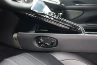 Aston Martin V8 Vantage din 2025 cu 17.076 km - oferta AST195792 - foto 27