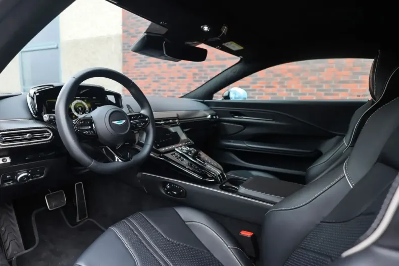 Aston Martin V8 Vantage din 2025 cu 17.076 km - oferta AST195792 - foto 29