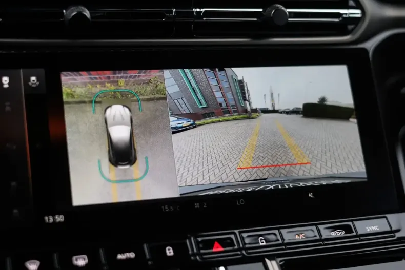 Aston Martin V8 Vantage din 2025 cu 17.076 km - oferta AST195792 - foto 41