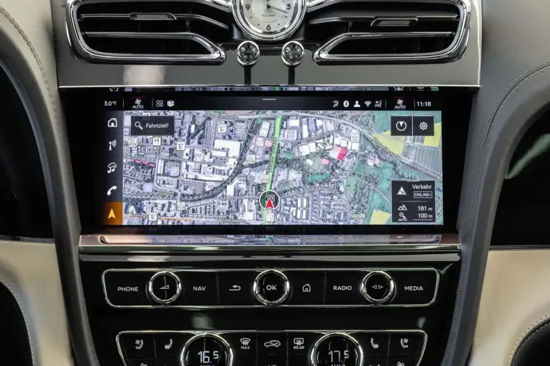 Bentley Bentayga din 2025 cu 8.900 km - oferta BEN195793 - foto 14