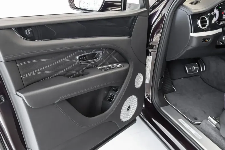 Bentley Bentayga din 2025 cu 8.900 km - oferta BEN195793 - foto 20