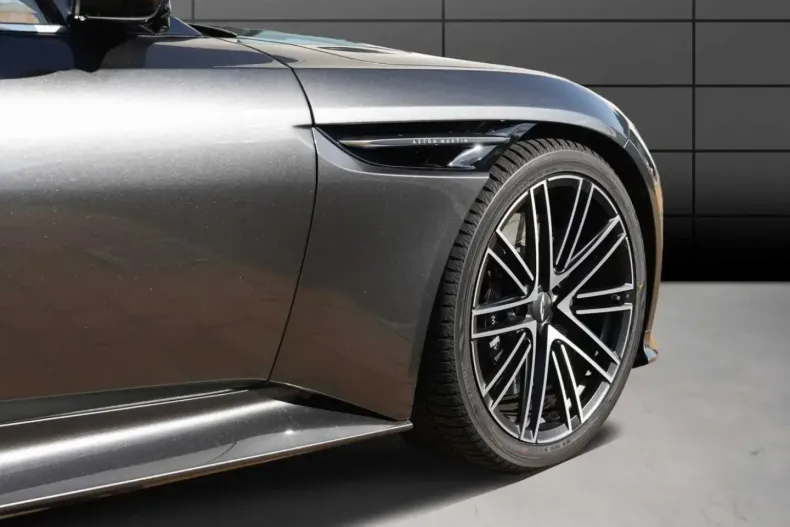 Aston Martin DB12 din 2024 cu 16.490 km - oferta AST195796 - foto 10