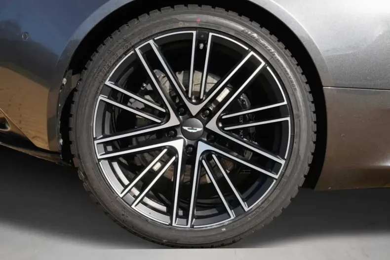 Aston Martin DB12 din 2024 cu 16.490 km - oferta AST195796 - foto 14