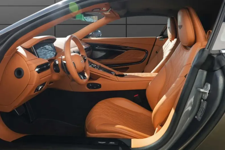 Aston Martin DB12 din 2024 cu 16.490 km - oferta AST195796 - foto 19