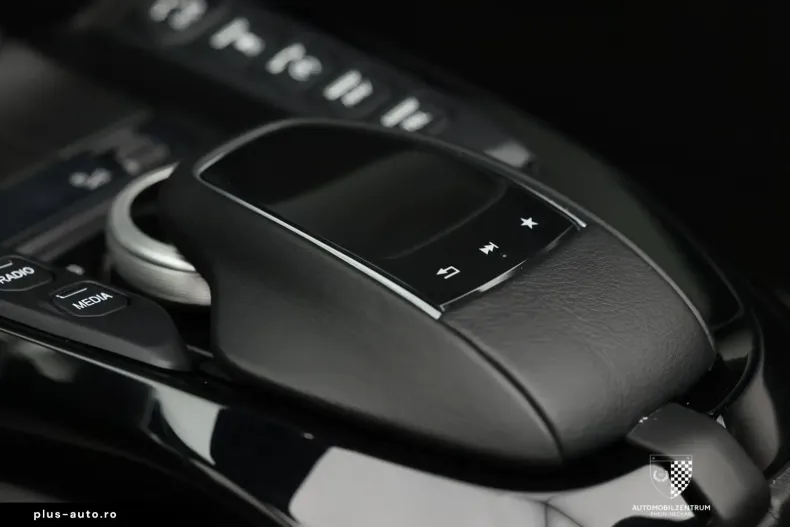 Aston Martin V8 Vantage din 2021 cu 25.234 km - oferta AST195801 - foto 26