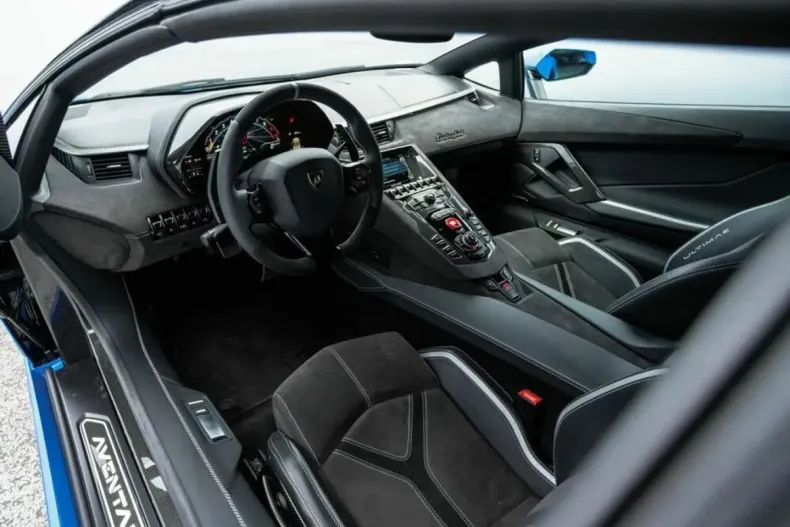 Lamborghini Revuelto din 2022 cu 37.800 km - oferta LAM195807 - foto 37