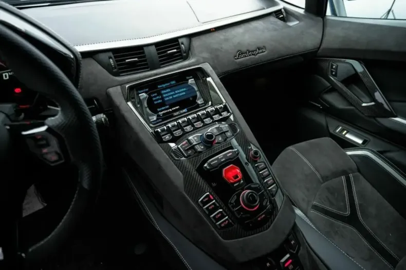 Lamborghini Revuelto din 2022 cu 37.800 km - oferta LAM195807 - foto 41